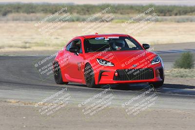 media/Sep-15-2024-Speed Ventures (Sun) [[7a54f7ed2f]]/86 Group/Session 1 (Outside Grapevine)/